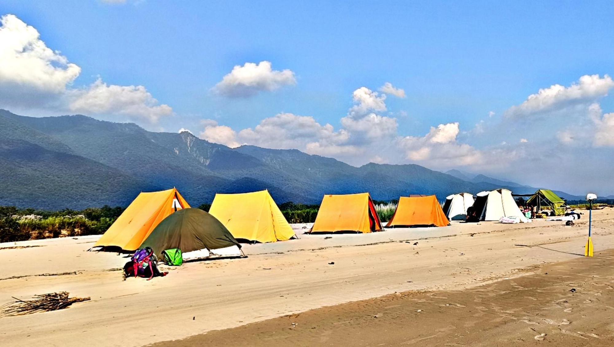 Mr. B'S Place Bardiya Экстерьер фото